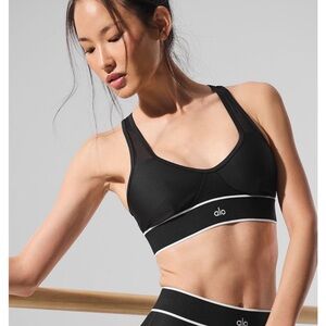 ALO Yoga Airlift Mesh Darling bra black size Large